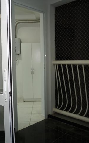 Apartamento para alugar com 81m², 2 quartos e 1 vagaVaranda