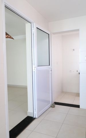 Apartamento para alugar com 98m², 3 quartos e 2 vagasCozinha