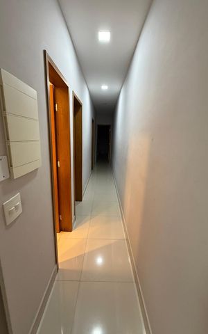 Casa para alugar com 128m², 4 quartos e 2 vagas Casa para alugar com 128m², 4 quartos e 2 vagasCorredor