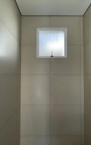Casa à venda com 700m², 4 quartos e 5 vagas Casa à venda com 700m², 4 quartos e 5 vagasBanheiro social