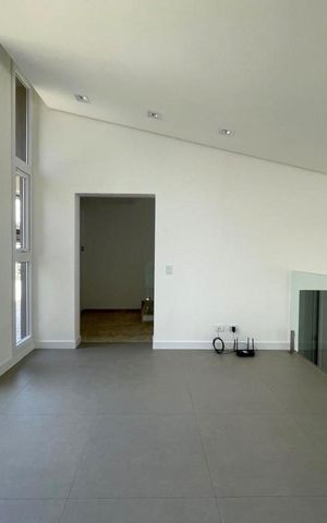 Casa à venda com 700m², 4 quartos e 5 vagas Casa à venda com 700m², 4 quartos e 5 vagasSala 2