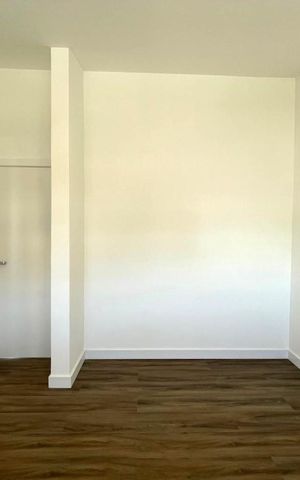 Casa à venda com 700m², 4 quartos e 5 vagas Casa à venda com 700m², 4 quartos e 5 vagasSuíte 2