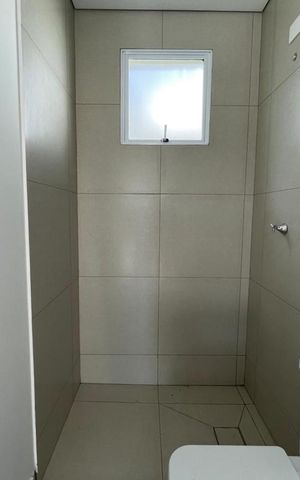 Casa à venda com 700m², 4 quartos e 5 vagas Casa à venda com 700m², 4 quartos e 5 vagasBanheiro social