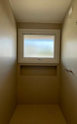 Casa à venda com 700m², 4 quartos e 5 vagas Casa à venda com 700m², 4 quartos e 5 vagasBanheiro da Suíte 2