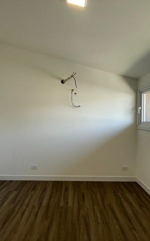 Casa à venda com 700m², 4 quartos e 5 vagas Casa à venda com 700m², 4 quartos e 5 vagasSuíte 2