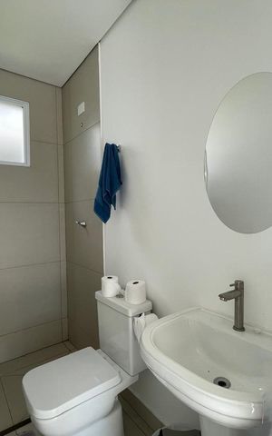Casa à venda com 700m², 4 quartos e 5 vagas Casa à venda com 700m², 4 quartos e 5 vagasBanheiro social