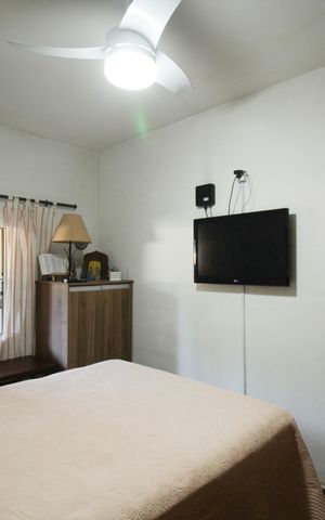 Casa à venda com 280m², 2 quartos e 3 vagas Casa à venda com 280m², 2 quartos e 3 vagasCasa 2