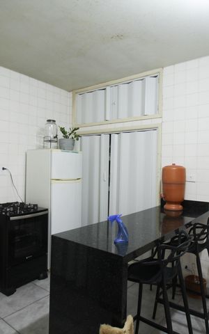 Casa à venda com 280m², 2 quartos e 3 vagas Casa à venda com 280m², 2 quartos e 3 vagasCasa 1