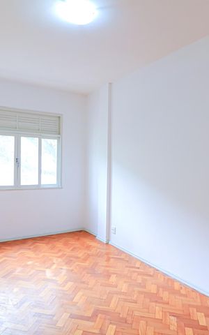 Apartamento à venda com 69m², 2 quartos e 1 vaga Apartamento à venda com 69m², 2 quartos e 1 vagaSala