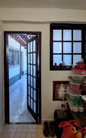 Casa à venda com 400m², 4 quartos e 1 vaga Casa à venda com 400m², 4 quartos e 1 vagaEscritório