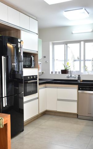 Casa de condomínio à venda com 245m², 4 quartos e 4 vagasCozinha