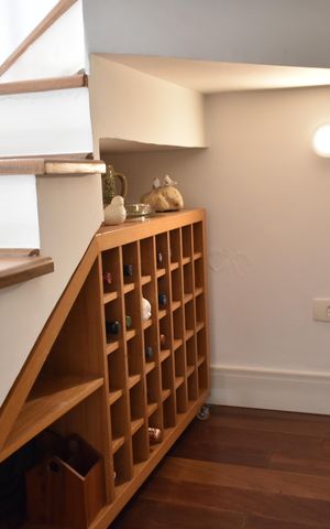 Casa de condomínio à venda com 245m², 4 quartos e 4 vagasAdega