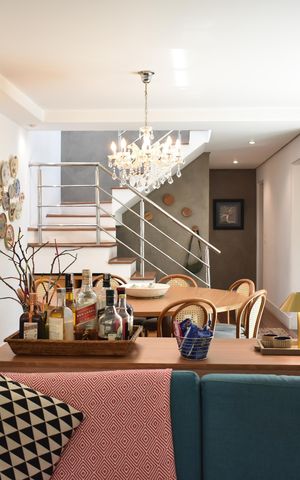 Casa de condomínio à venda com 245m², 4 quartos e 4 vagasSala
