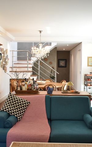 Casa de condomínio à venda com 245m², 4 quartos e 4 vagasSala