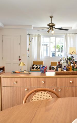Casa de condomínio à venda com 245m², 4 quartos e 4 vagasSala