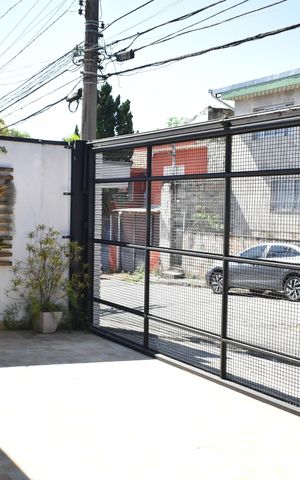 Casa de condomínio à venda com 245m², 4 quartos e 4 vagasGaragem