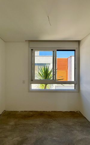 Casa de condomínio à venda com 466m², 4 quartos e 4 vagas Casa de condomínio à venda com 466m², 4 quartos e 4 vagasSuíte 4