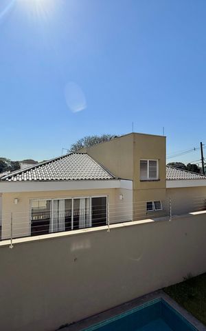 Casa de condomínio à venda com 466m², 4 quartos e 4 vagas Casa de condomínio à venda com 466m², 4 quartos e 4 vagasVista Suíte 1