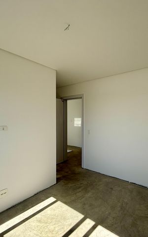 Casa de condomínio à venda com 466m², 4 quartos e 4 vagas Casa de condomínio à venda com 466m², 4 quartos e 4 vagasSuíte 1