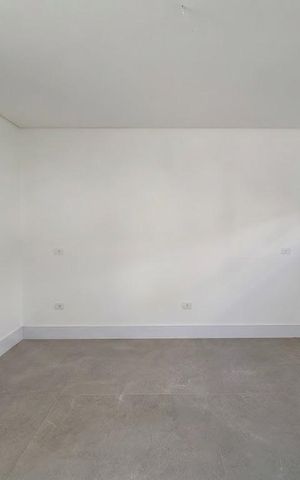 Casa de condomínio à venda com 466m², 4 quartos e 4 vagas Casa de condomínio à venda com 466m², 4 quartos e 4 vagasCozinha