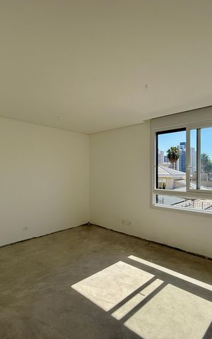 Casa de condomínio à venda com 466m², 4 quartos e 4 vagas Casa de condomínio à venda com 466m², 4 quartos e 4 vagasSuíte 2