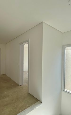 Casa de condomínio à venda com 466m², 4 quartos e 4 vagas Casa de condomínio à venda com 466m², 4 quartos e 4 vagasCorredor Suítes