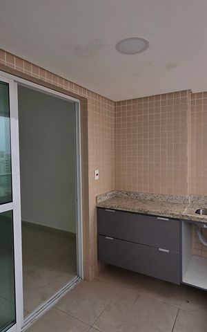 Apartamento para alugar com 62m², 2 quartos e 2 vagas Apartamento para alugar com 62m², 2 quartos e 2 vagasVaranda