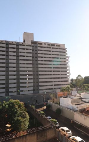 Apartamento para alugar com 77m², 2 quartos e 1 vagaSacada da Sala