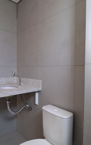 Apartamento para alugar com 77m², 2 quartos e 1 vagaBanheiro do Quarto 2 e Social