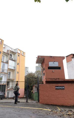 Apartamento para alugar com 57m², 2 quartos e 1 vagaFachada e portaria