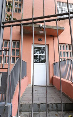 Apartamento para alugar com 57m², 2 quartos e 1 vagaFachada do bloco