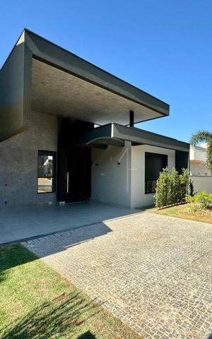 Casa de condomínio à venda com 400m², 3 quartos e 4 vagas