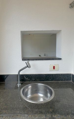 Apartamento à venda com 57m², 2 quartos e 1 vaga Apartamento à venda com 57m², 2 quartos e 1 vagaVaranda