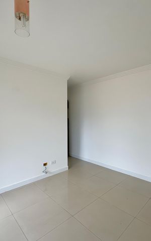 Apartamento à venda com 57m², 2 quartos e 1 vaga Apartamento à venda com 57m², 2 quartos e 1 vagaSala