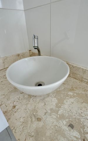 Apartamento à venda com 57m², 2 quartos e 1 vaga Apartamento à venda com 57m², 2 quartos e 1 vagaBanheiro 1