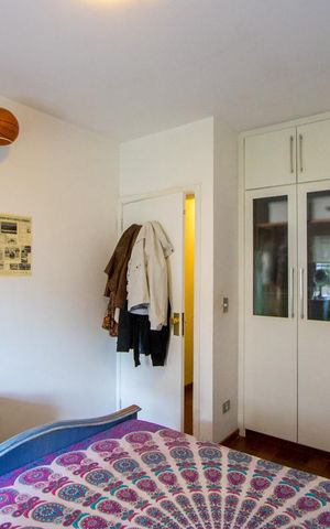 Apartamento à venda com 180m², 3 quartos e 2 vagas Apartamento à venda com 180m², 3 quartos e 2 vagasSuíte