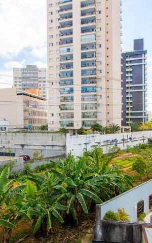 Apartamento à venda com 180m², 3 quartos e 2 vagas Apartamento à venda com 180m², 3 quartos e 2 vagasVista do Suíte
