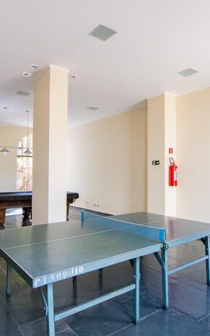 Apartamento à venda com 180m², 3 quartos e 2 vagas Apartamento à venda com 180m², 3 quartos e 2 vagasÁrea comum - Espaço de jogos