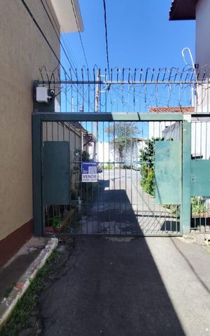 Casa à venda com 120m², 2 quartos e 2 vagas Casa à venda com 120m², 2 quartos e 2 vagasPlaquinha