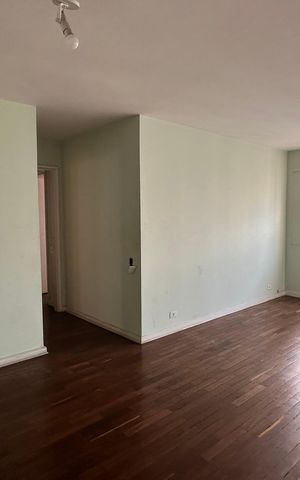 Apartamento à venda com 131m², 2 quartos e 1 vaga Apartamento à venda com 131m², 2 quartos e 1 vagaSala