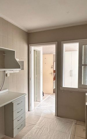 Apartamento à venda com 131m², 2 quartos e 1 vaga Apartamento à venda com 131m², 2 quartos e 1 vagaCozinha
