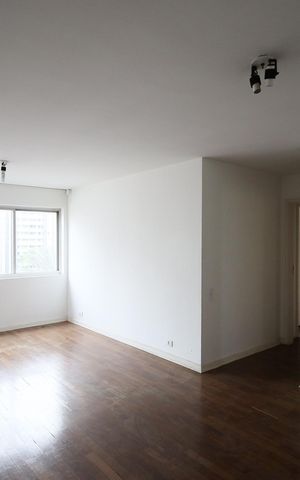 Apartamento à venda com 131m², 3 quartos e 1 vaga Apartamento à venda com 131m², 3 quartos e 1 vagaSala