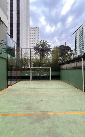 Apartamento à venda com 131m², 3 quartos e 1 vaga Apartamento à venda com 131m², 3 quartos e 1 vagaquadra