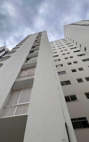 Apartamento à venda com 131m², 3 quartos e 1 vaga Apartamento à venda com 131m², 3 quartos e 1 vagaFachada lateral