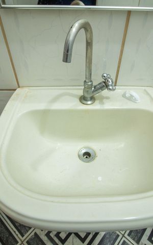 Casa para alugar com 94m², 2 quartos e 2 vagasBanheiro