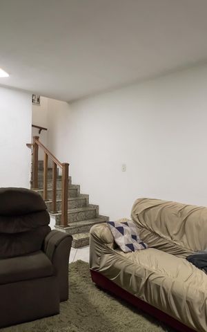 Casa à venda com 259m², 3 quartos e 4 vagasSala