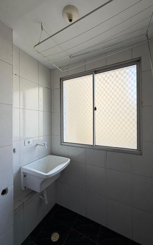 Apartamento à venda com 48m², 2 quartos e 1 vagaCozinha e Área de Serviço