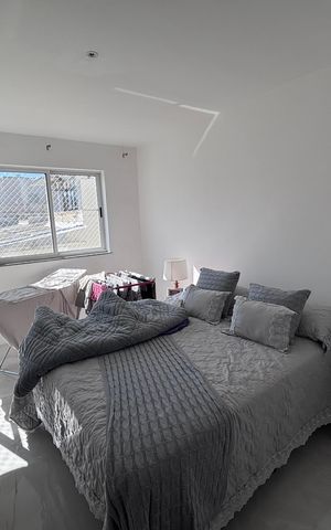 Apartamento à venda com 218m², 4 quartos e 2 vagas Apartamento à venda com 218m², 4 quartos e 2 vagasQuarto 2