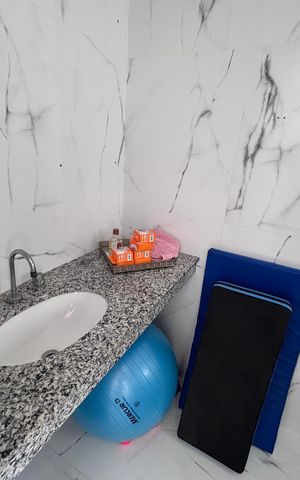 Apartamento à venda com 218m², 4 quartos e 2 vagas Apartamento à venda com 218m², 4 quartos e 2 vagasBanheiro do Quarto 2