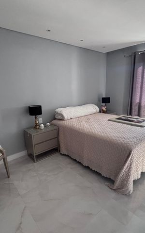 Apartamento à venda com 218m², 4 quartos e 2 vagas Apartamento à venda com 218m², 4 quartos e 2 vagasQuarto 3